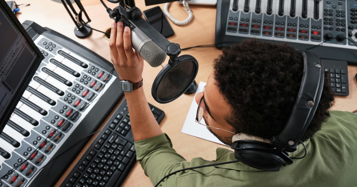 Global AI Development Splits into Three Distinct Blocs Led by China, EU, and U.S., Study Finds