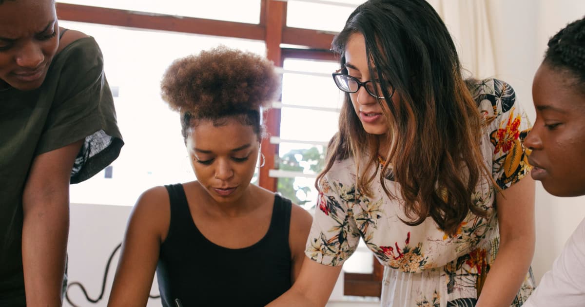 Glidelogic Partners with Sunwah GYIC to Support Youth Entrepreneurship in Greater Bay Area with AI Platform Access