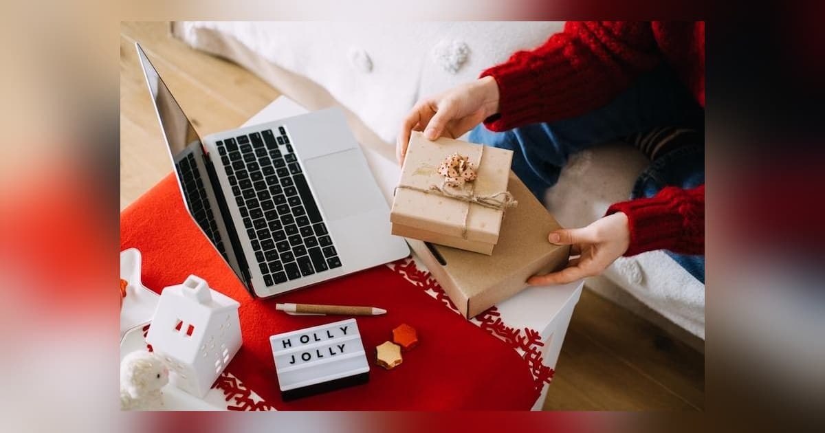 AI Shopping Assistants: Helpful Elves or Holiday Joy Stealers?