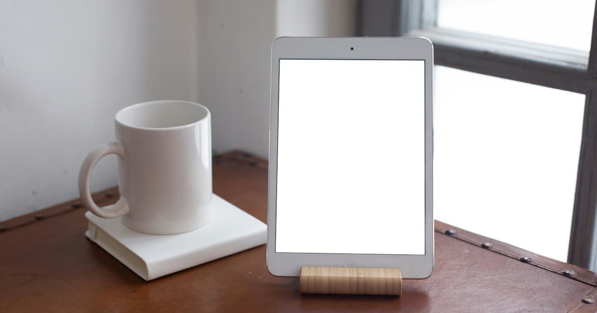 New Sci-Fi Novel Presents Optimistic Vision of AI as Humanity's Ally